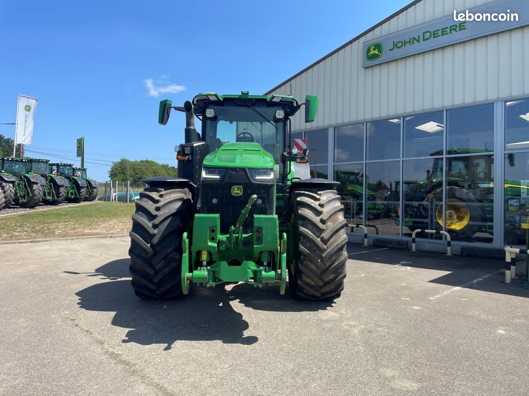 John Deere 8R370 (image 1)