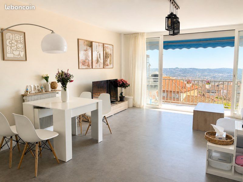 Appartement 3 pièces 66 m² · à Grasse · 66 m² · 215 000 €