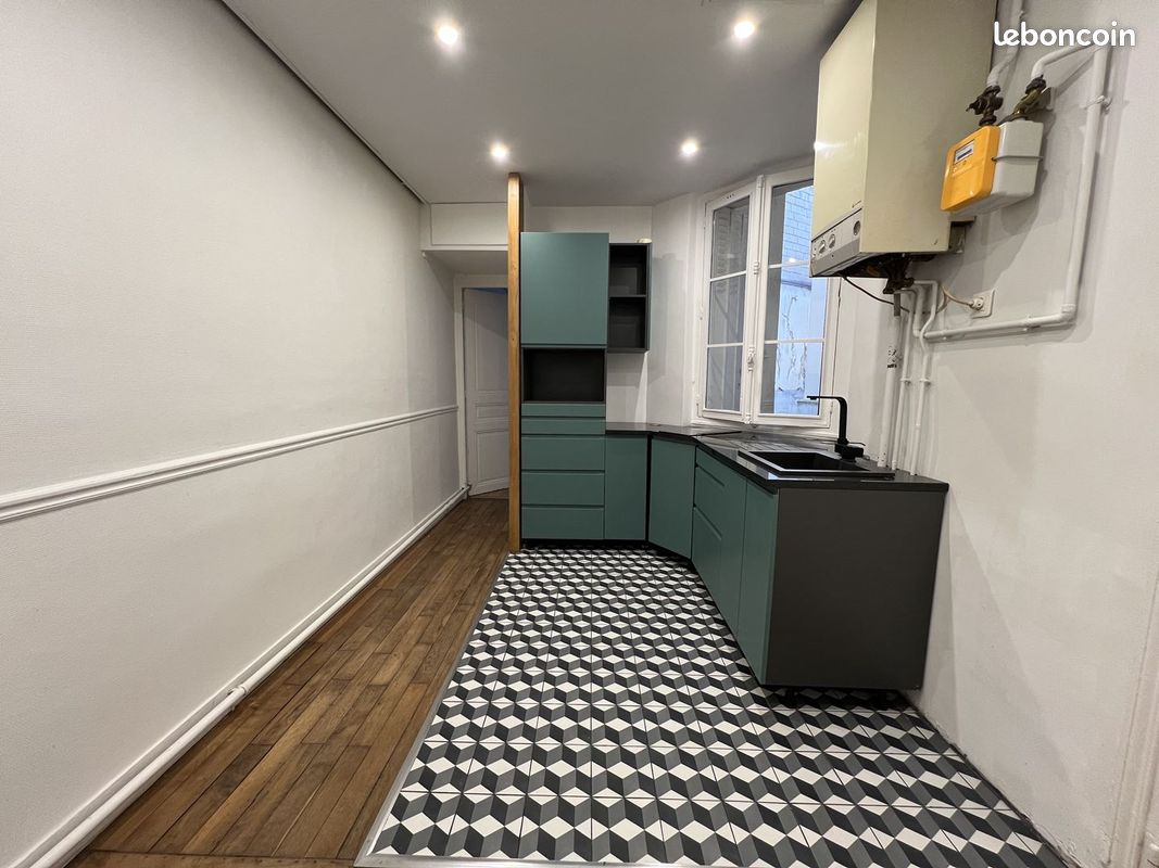 Appartement 2 pièces 33 m² · à Paris · 33 m² · 330 000 €