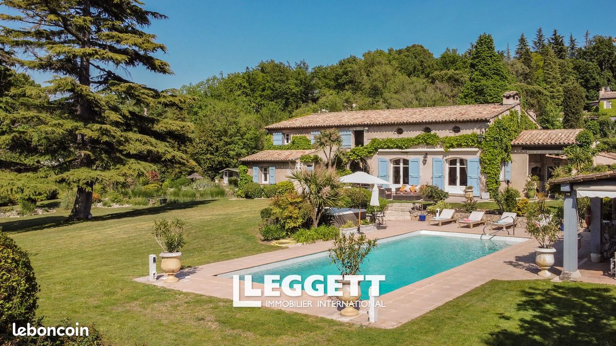 Maison 13 pièces 363 m² · à Châteauneuf-Grasse · 363 m² · 3 190 000 €