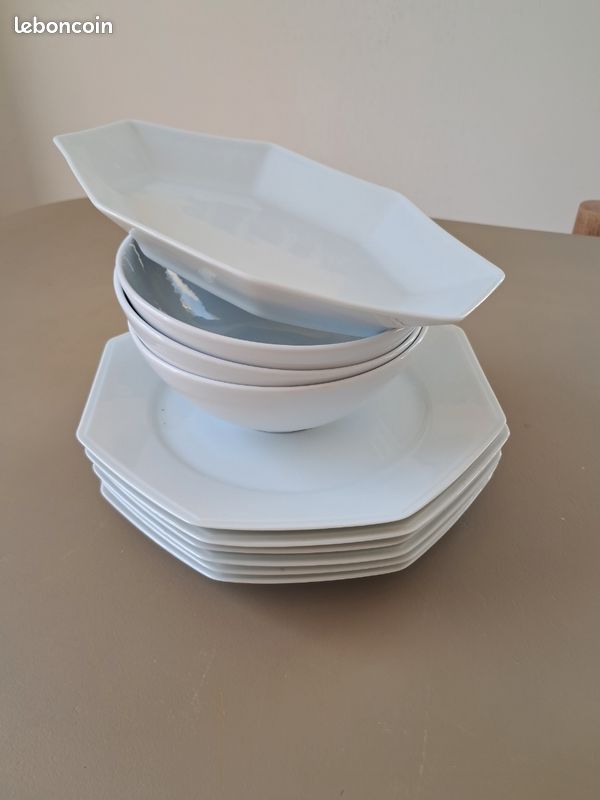 Service De Vaisselle Geneviève Lethu “Un Patio à Cordou” – 20 Pièces – Porcelaine – 2007 – Neuf