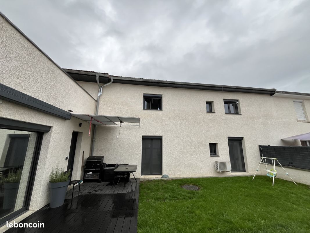Maison 5 pièces 171 m² · à Saint-Romain-de-Jalionas · 171 m² · 359 000 €