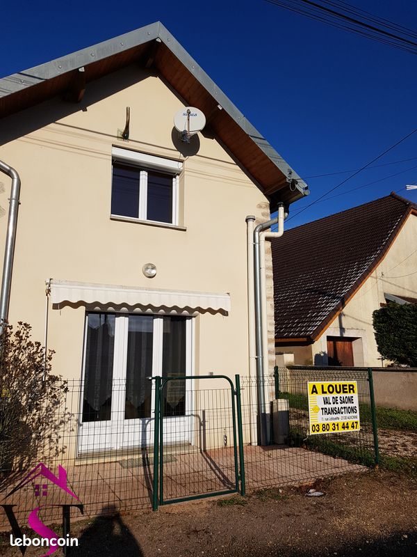 Maison 3 pièces 75 m² · à Auxonne · 75 m² · 590 €/mois