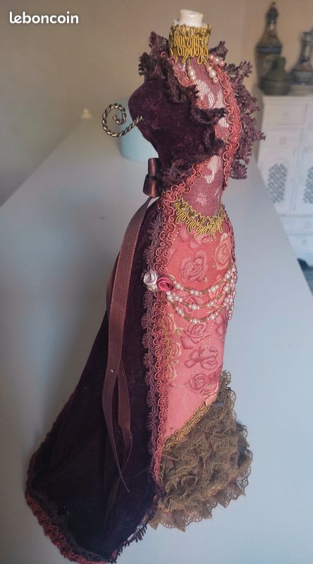 Manequin porte bijoux (image 1)