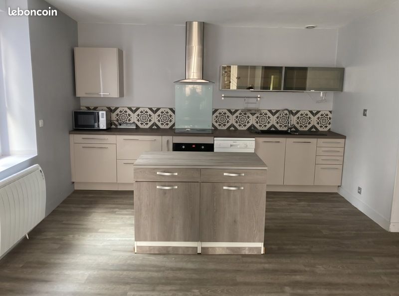 Appartement 4 pièces 94 m² · à Arnac-Pompadour · 94 m² · 581 €/mois
