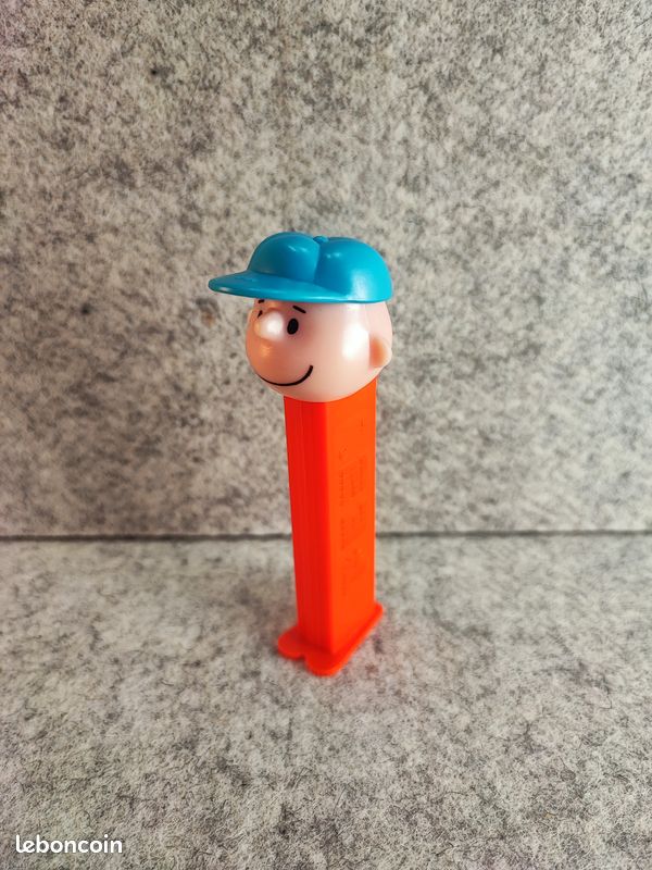 Distributeur PEZ Snoopy petit pied (1) (image 1)
