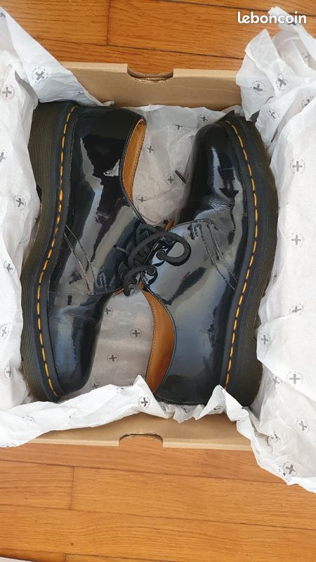 Chaussures Dr Martens 1461 noires vernies Chaussures