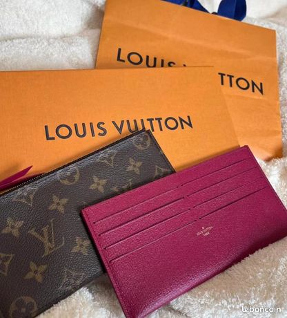 Chanclas Louis Vuitton d'occasion pour 520 EUR in Eivissa sur WALLAPOP