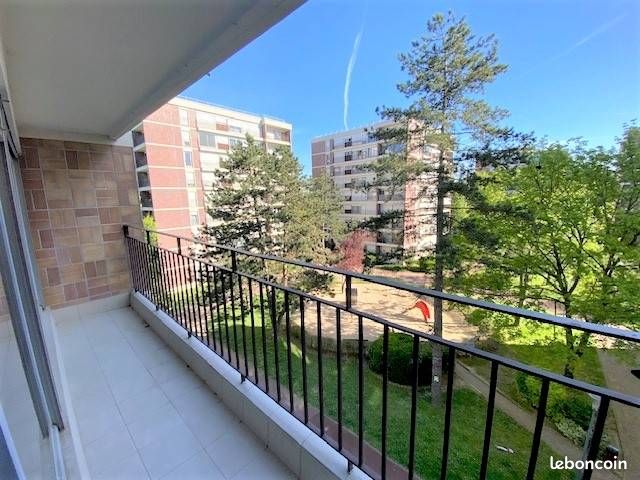 Appartement 4 pièces 80 m² · à Brunoy · 80 m² · 213 000 €
