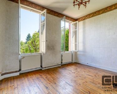 Maison 1 290 000 € - 251 m²