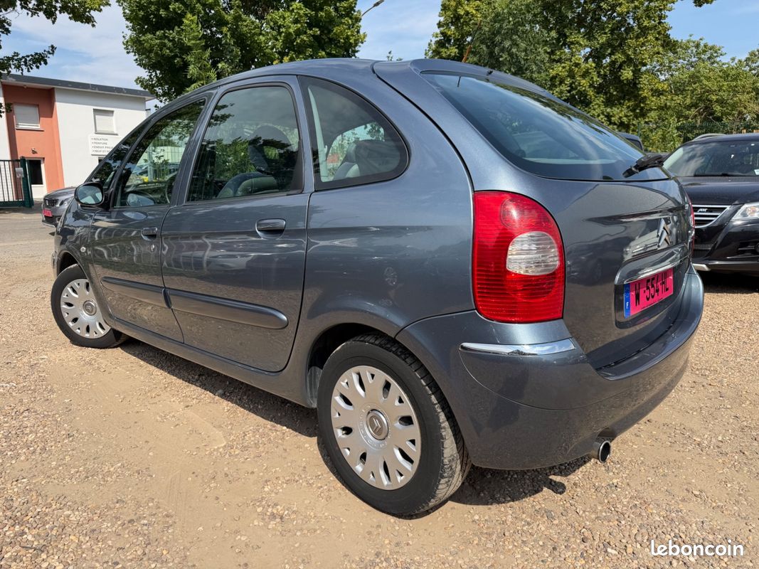 Citroën Xsara Picasso 1.6 HDI 90 CONFORT * PREMIÈRE MAIN (image 2)