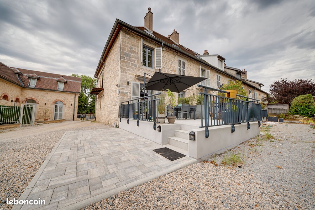 Appartement 3 pièces 80 m² · à Saint-Vit · 80 m² · 262 000 €