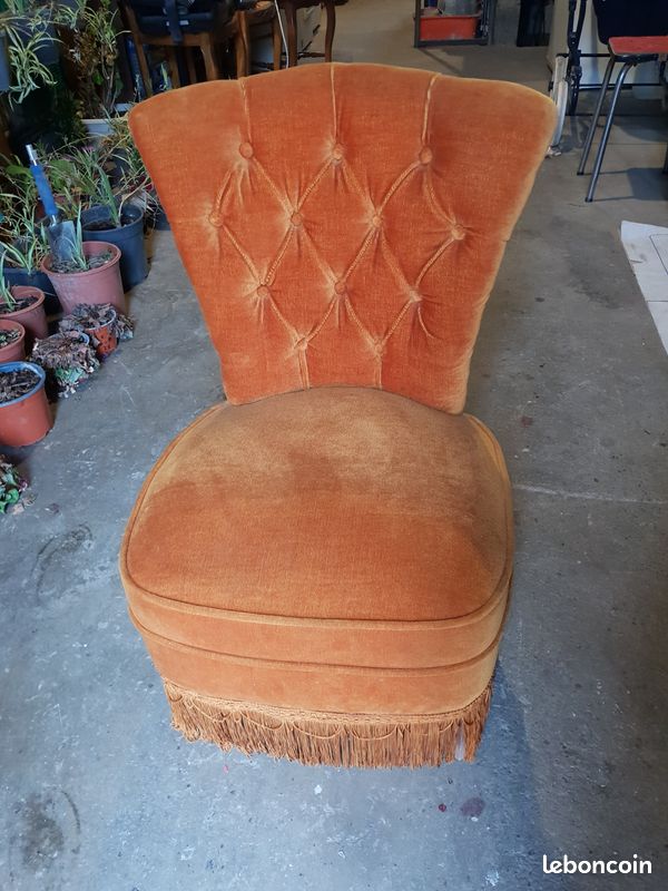 Chaise basse (image 1)