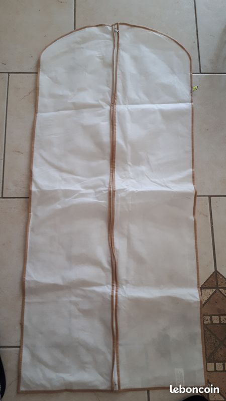 Housse de vêtements (image 1)