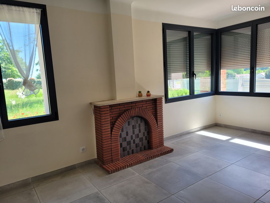 Appartement 2 pièces 70 m² · à Saint-Victor · 70 m² · 600 €