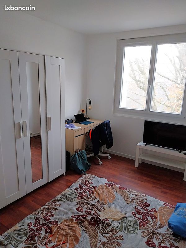 Appartement 1 pièce 73 m² · à Rennes · 73 m² · 490 €