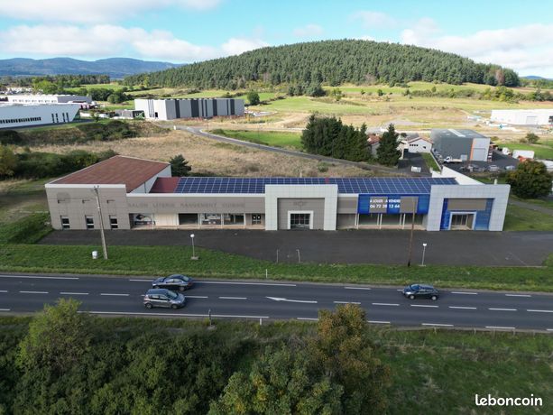 Maison 8 pièces 2480 m²