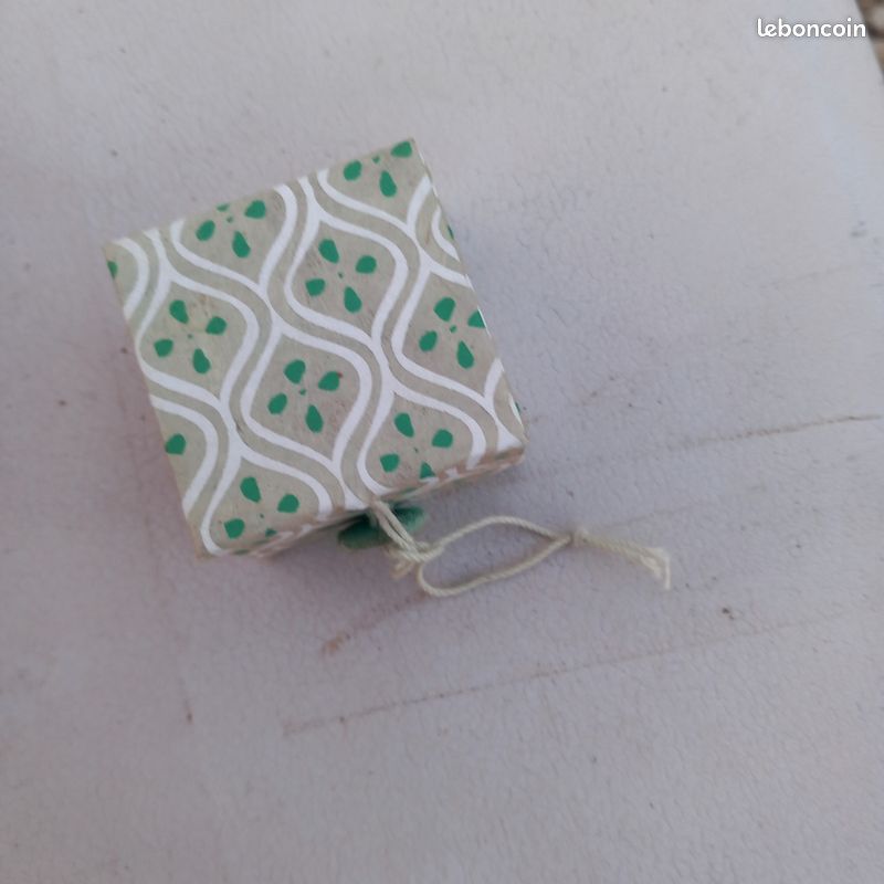 Petit coffret - (image 3)