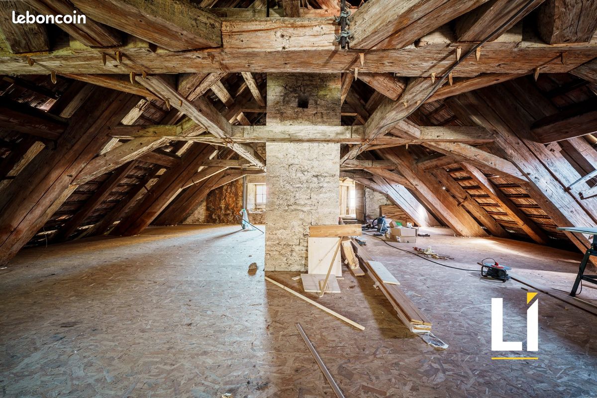 Appartement 1 pièce 111 m² · à Maîche · 111 m² · 75 000 €