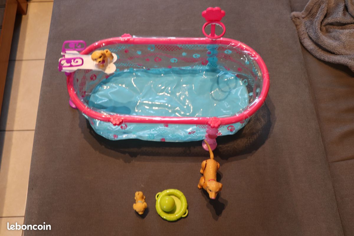 Jouet - Piscine avec les chiens de barbie (image 2)