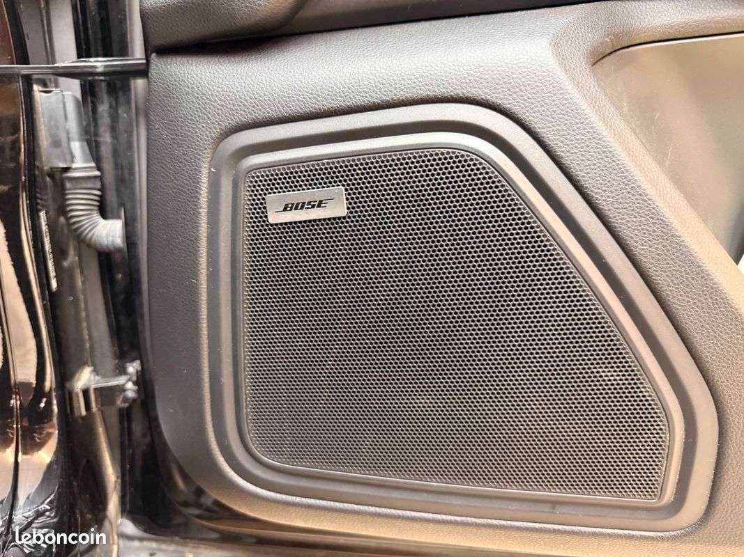 PORSCHE MACAN 3.0 DIESEL 260 S PDK BVA / CARPLAY / SIEGE CHAUFFANT / BOSE SOUND SYSTEM + 4 JANTES HIVEr (image 8)