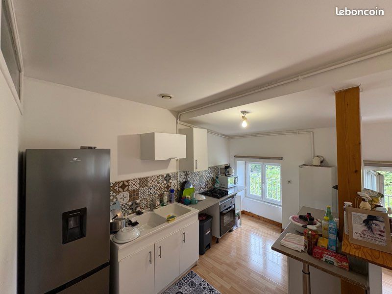 Appartement 3 pièces 73 m² · à Montélimar · 73 m² · 700 €