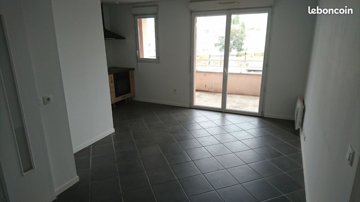 Appartement 2 pièces 44 m² · à Corbeil-Essonnes · 44 m² · 800 €