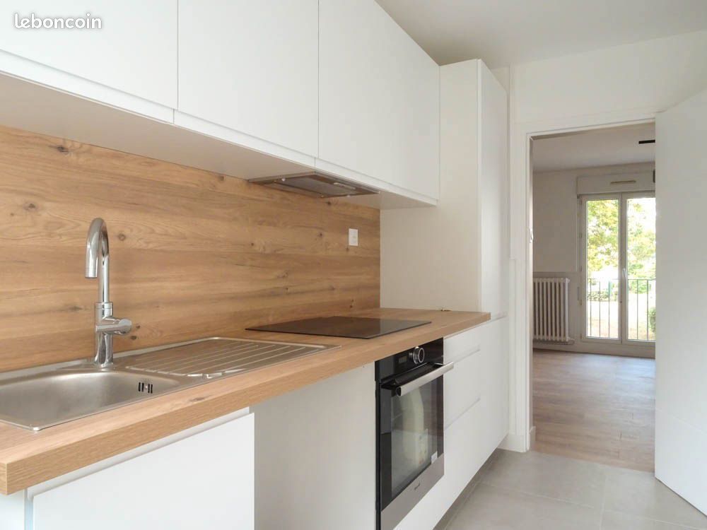 Appartement 5 pièces 75 m² - La Rochelle 17000 (image principale 2)