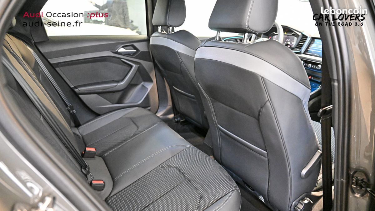AUDI A1 Sportback 30 TFSI 116 ch S tronic 7 S Line (image 11)