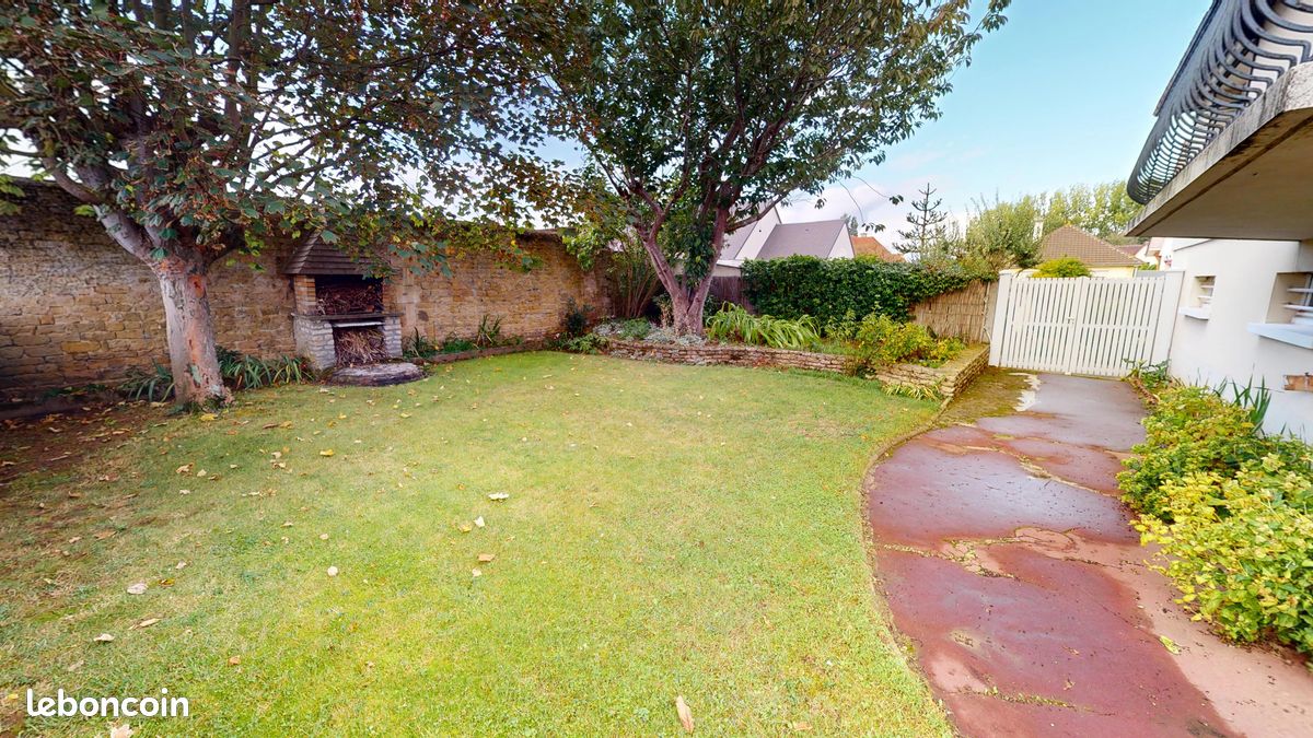 Maison 5 pièces 136 m² · à Luc-sur-Mer · 136 m² · 370 000 €