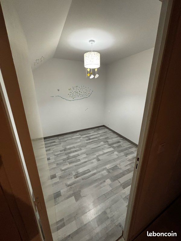 Maison 5 pièces 130 m² · à Saint-Florentin · 130 m² · 55 000 €