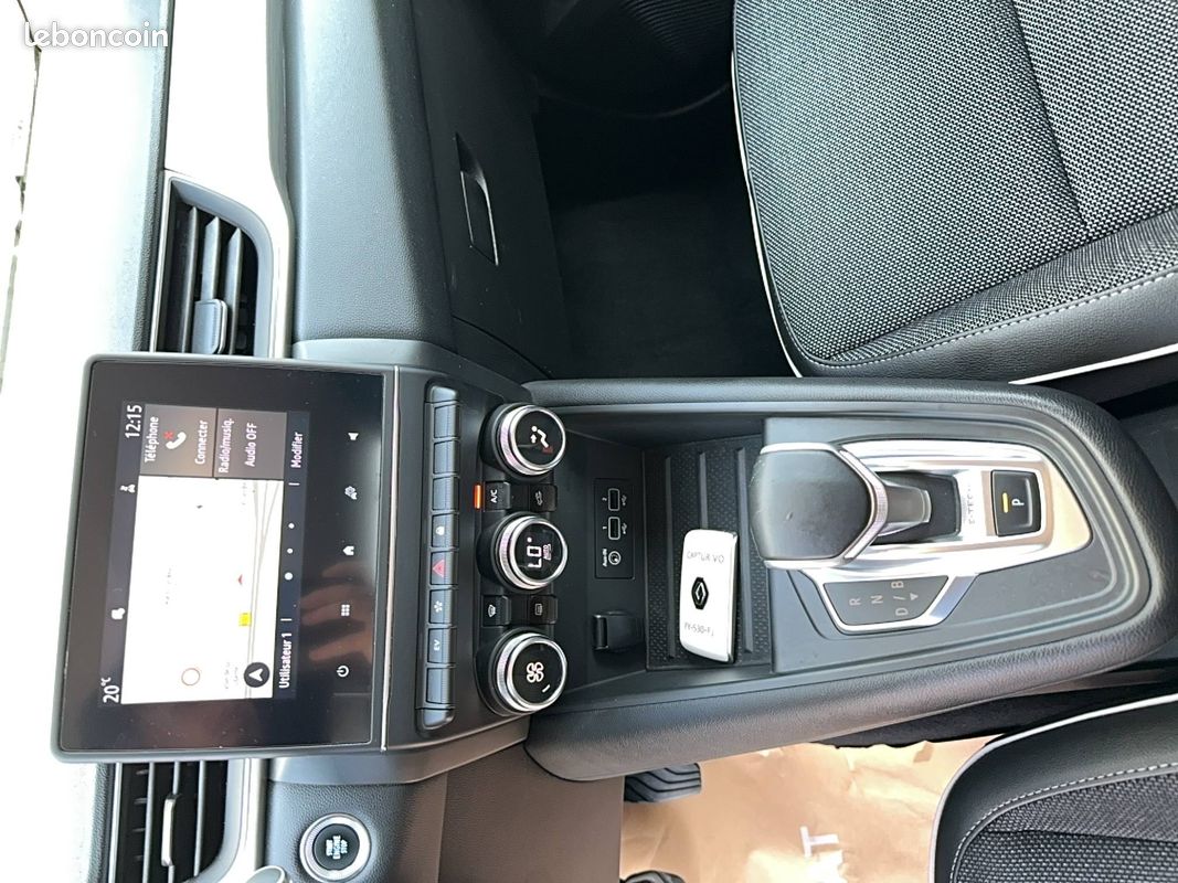 RENAULT Captur E-Tech Plug-in 160 - 21 Intens (image 12)