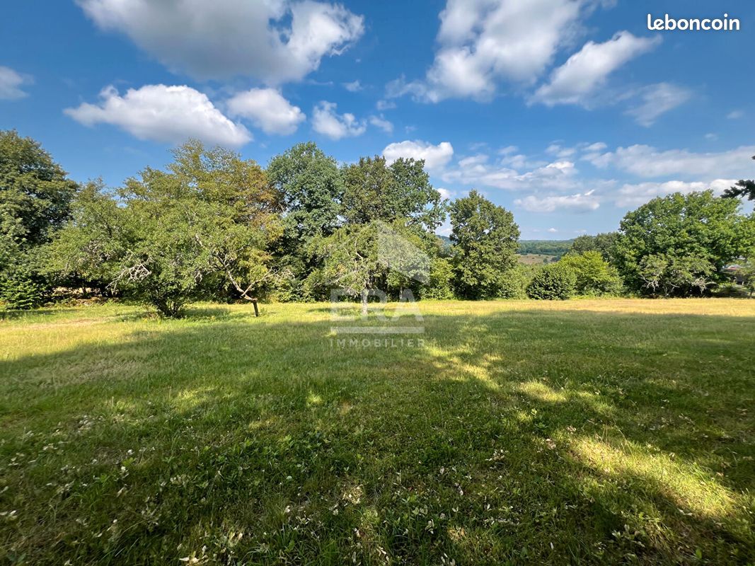 Terrain 4000 m² · à Chenecey-Buillon · 4 000 m² · 140 000 €