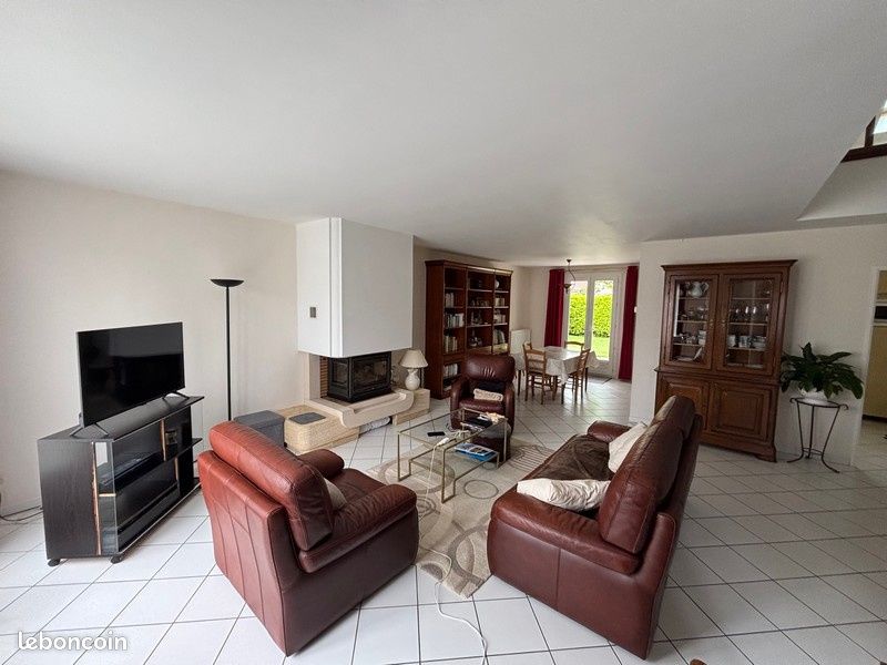 Maison 8 pièces 145 m² · à Canteleu · 145 m² · 345 000 €
