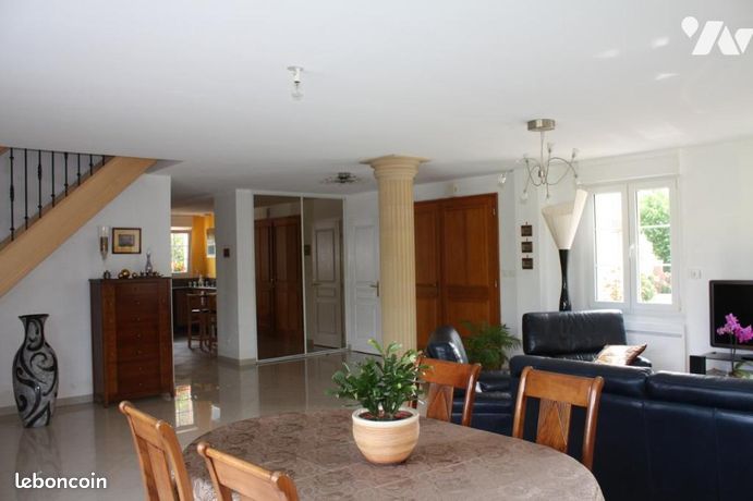 Maison 6 pièces 153 m²