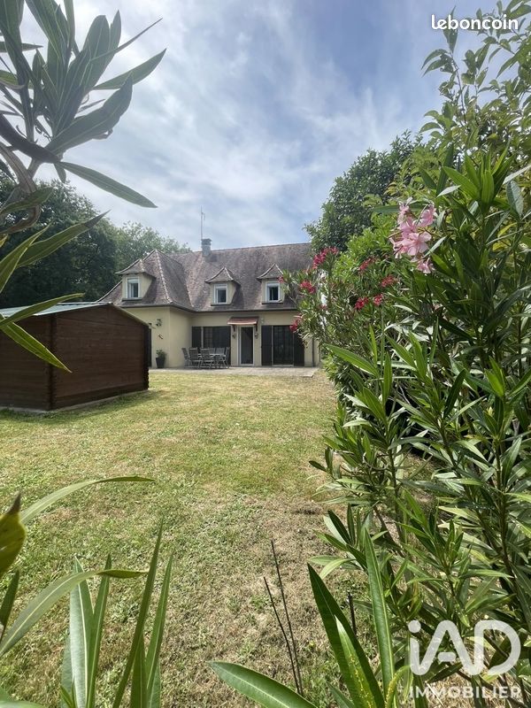 Maison 4 pièces 120 m² · à Saint-Martial-d'Artenset · 120 m² · 255 000 €