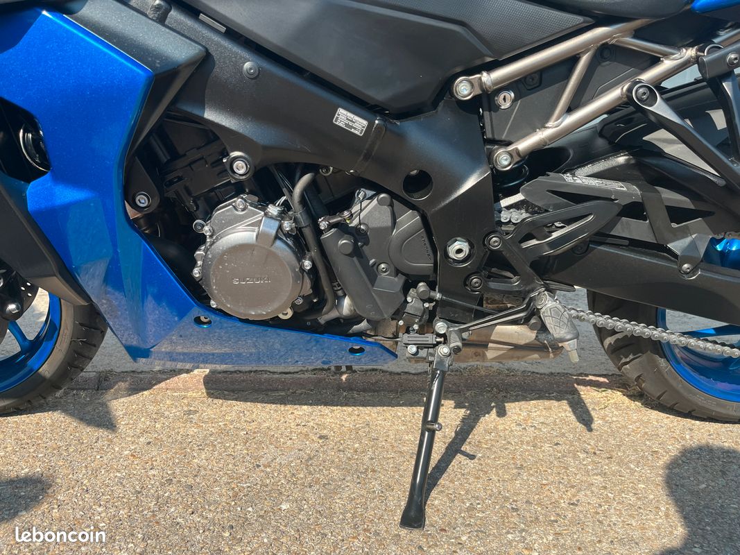 Suzuki gsxs 1000 gt 2023 - 220/mois (image 5)