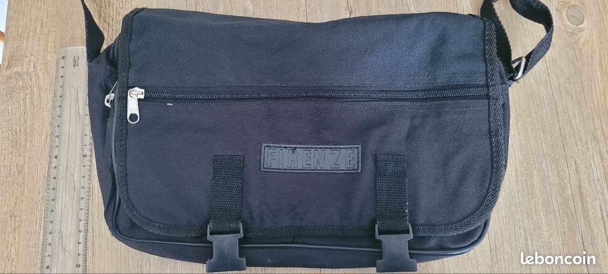 Sac à bandoulière noir multipoches marque Firenze (image 3)