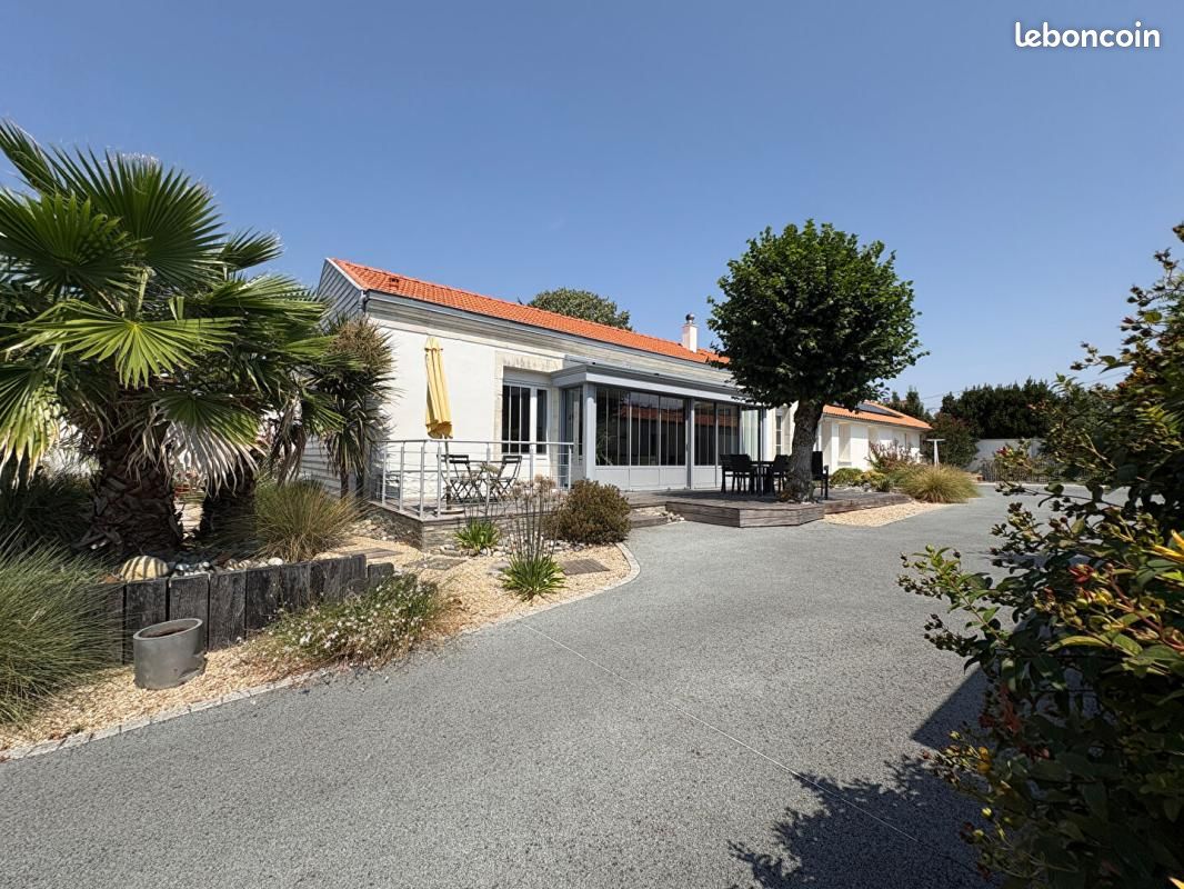 Maison 6 pièces 175 m² · à Surgères · 175 m² · 520 000 €