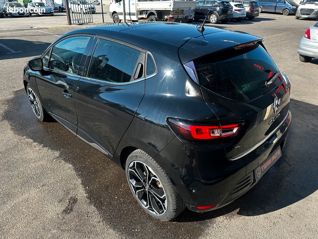 Renault Clio 4 1.5 Dci 90ch Phase 2 INTENS / Toit Panoramique Très belle Finition (image 3)