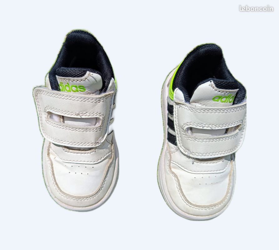 Baskets bébé ADIDAS taille 22 Chaussures