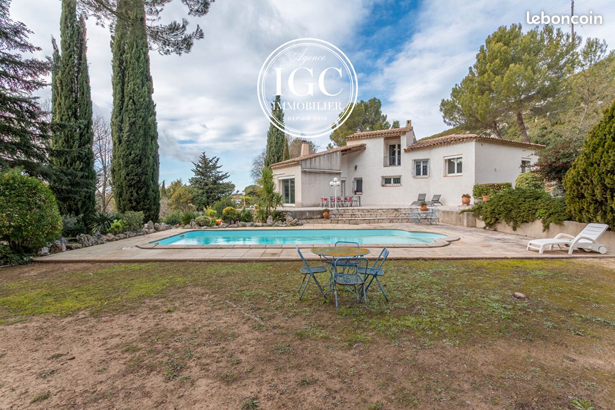 Maison 7 pièces 220 m² · à Ensuès-la-Redonne · 220 m² · 839 000 €
