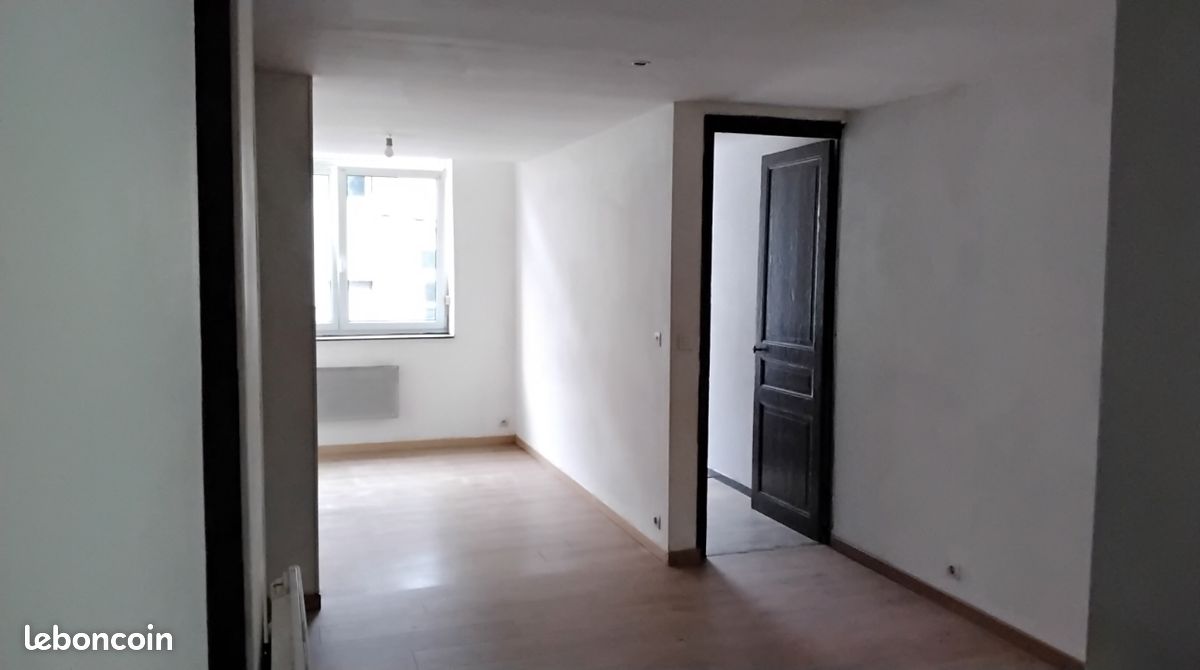 Maison 6 pièces 100 m² · à Calais · 100 m² · 760 €