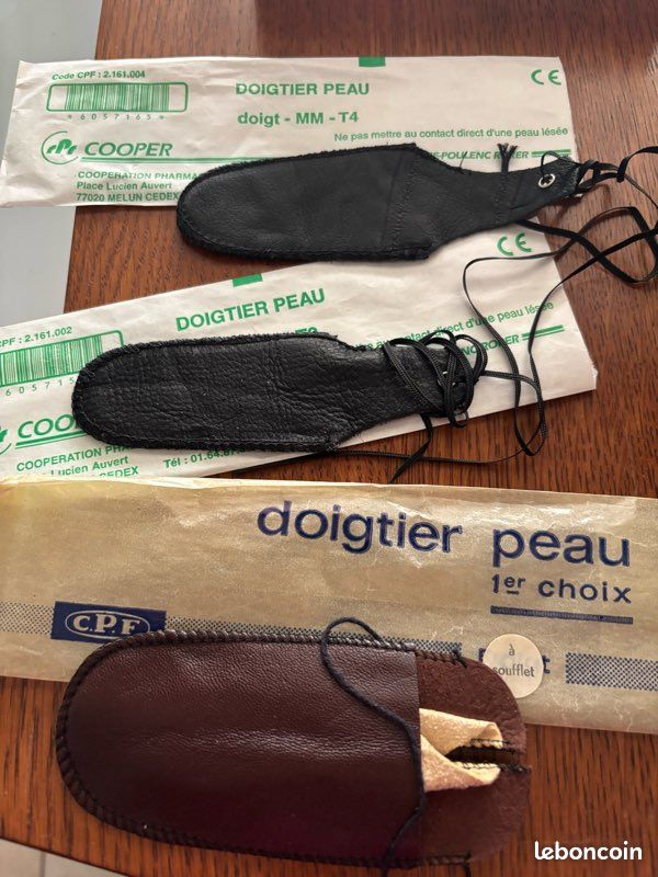 Doigtiers cuir (image 1)