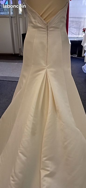 Robe de mariée taille 38 en satin ANCIENNE COLLECTION (image 7)