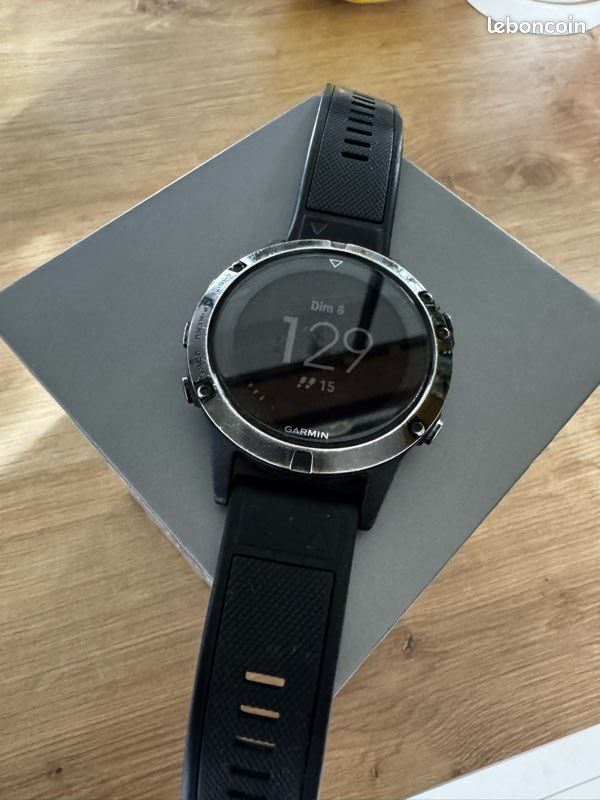 Garmin Fenix 5 Sapphire Édition (image 2)