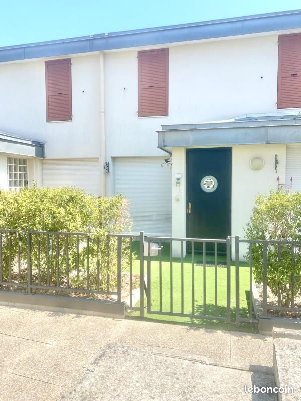 Appartement 3 pièces 67 m² · à Les Mureaux · 67 m² · 1 100 €