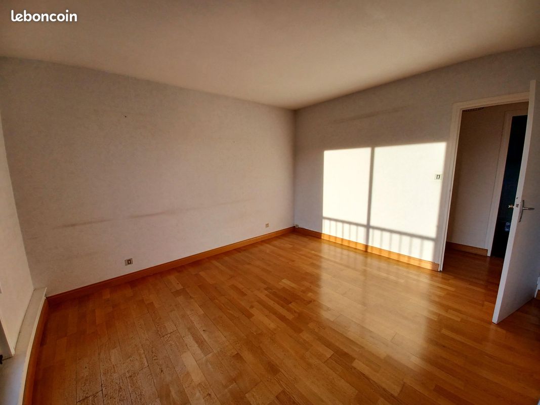 Appartement a louer aurillac - 3 pièce(s) - 79 m2 - Surfyn