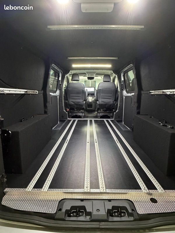 đ 56 950 FORD TRANSIT CUSTOM Sport 170 BVA8 â CABINE MODULABLE 2 Ă 7 PLACES â TVA RĂCUPĂRABLE â DISPONIBLE (image 10)