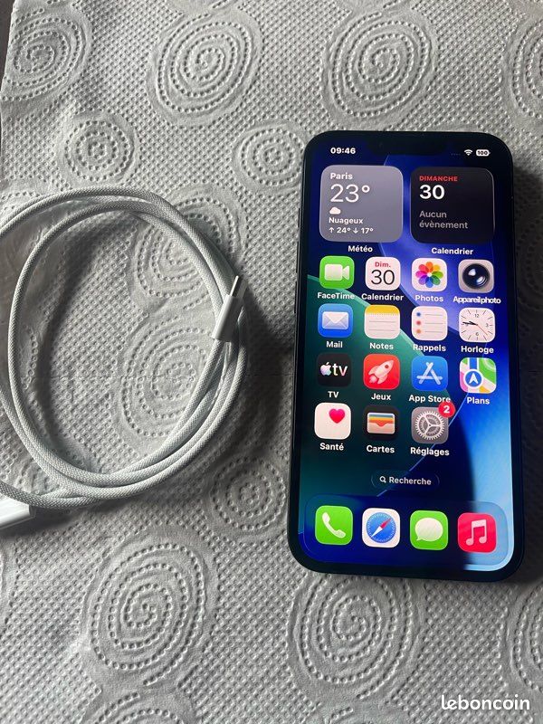 IPhone 16e (image 1)